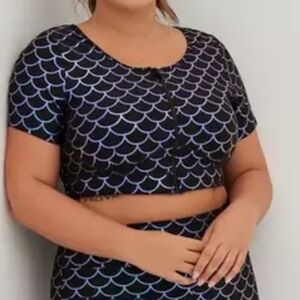 Torrid Zip Front Short Sleeve Active Swim Top - Mermaid NWOT